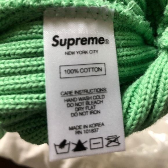 Supreme - Picture 3 of 3